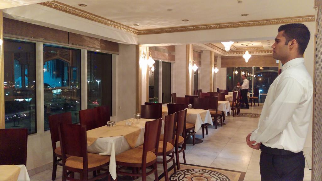 Kuwait Continental Hotel Kuwait City Екстер'єр фото