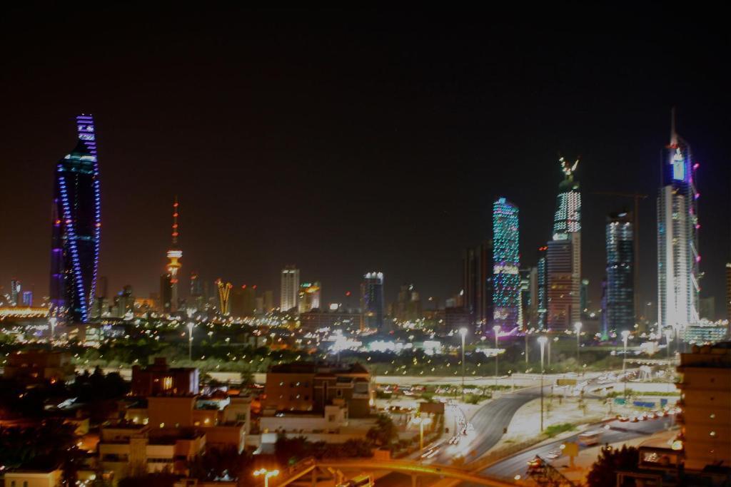 Kuwait Continental Hotel Kuwait City Екстер'єр фото